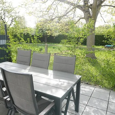 Apartamento Haus Für 8 Gäste Mit Garten Und Parkplatz In Ruhiger Lager *