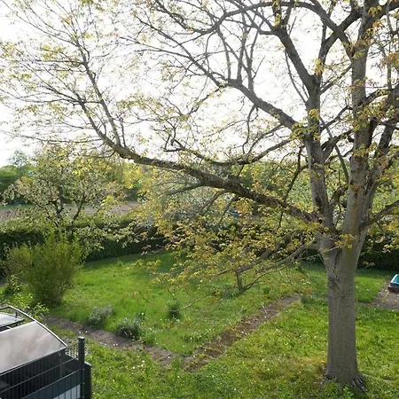 Apartamento Haus Für 8 Gäste Mit Garten Und Parkplatz In Ruhiger Lager
