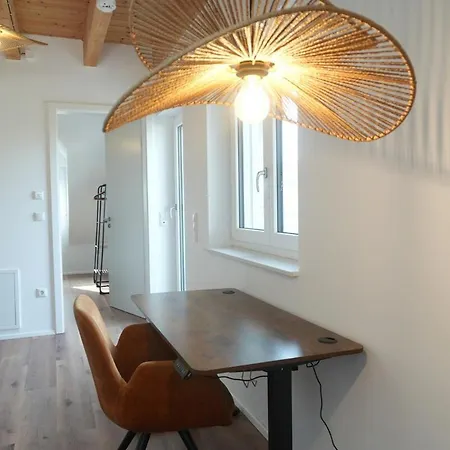 Apartamento Haus Für 8 Gäste Mit Garten Und Parkplatz In Ruhiger Lager *