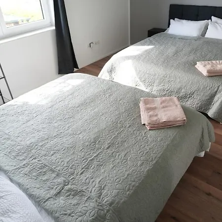 Apartamento Haus Für 8 Gäste Mit Garten Und Parkplatz In Ruhiger Lager Augsburgo