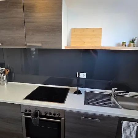 Haus Für 8 Gäste Mit Garten Und Parkplatz In Ruhiger Lager Augsburgo