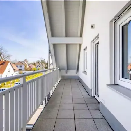 Haus Für 8 Gäste Mit Garten Und Parkplatz In Ruhiger Lager Augsburgo